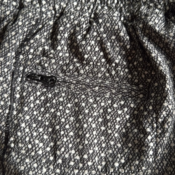 Lululemon | Hotty Hot Short Long ( Reflective) 4” - Picture 10 of 12